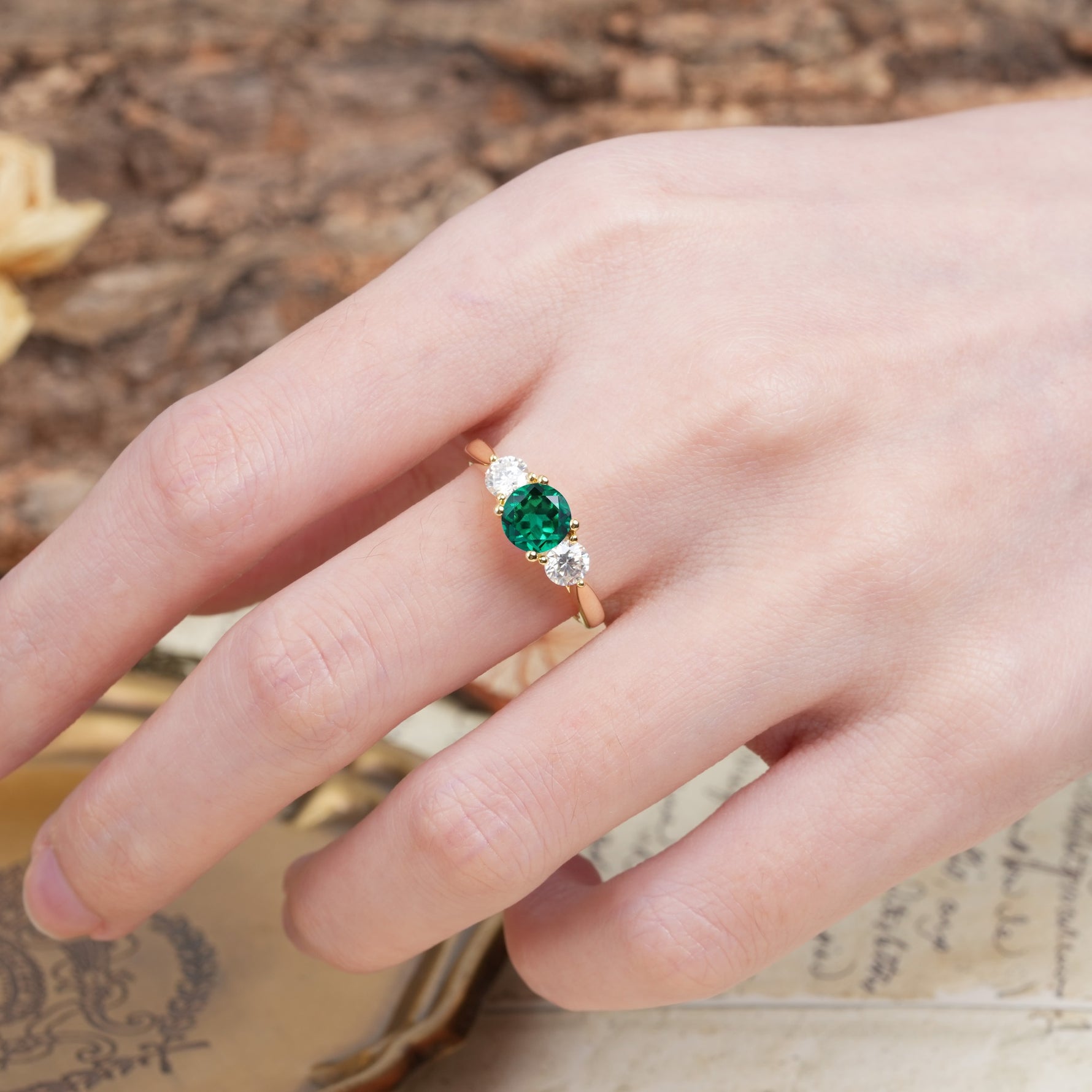 Luxurious Vintage 4 Prong Round Cut Emerald Three Stone Wedding Ring - Additional view