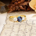 Luxurious Vintage 4 Prong Round Cut Alexandrite Three Stone Wedding Ring - Additional view