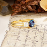 Luxurious Vintage 4 Prong Round Cut Alexandrite Three Stone Wedding Ring - Additional view