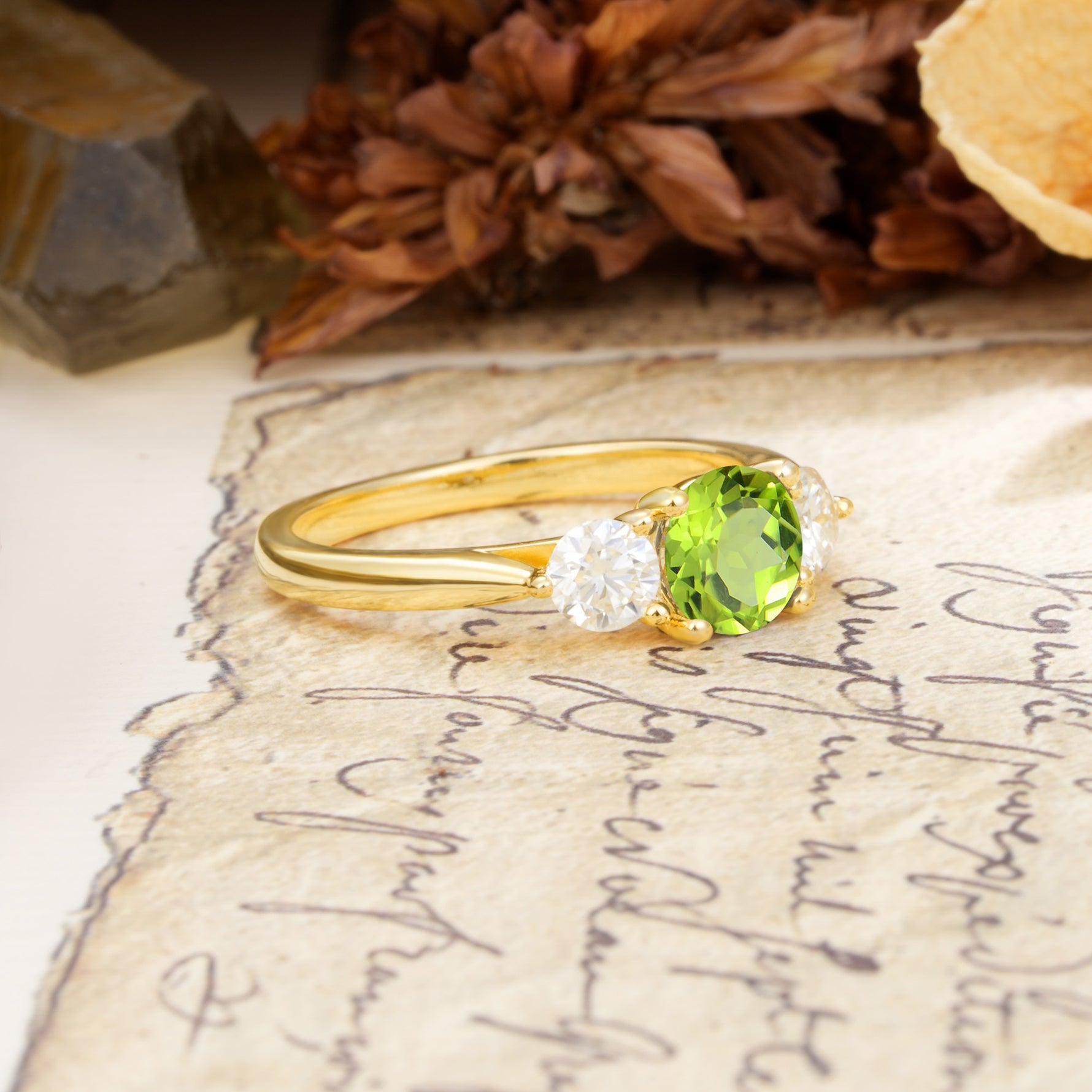 Luxurious Vintage 4 Prong Round Cut Peridot Three Stone Wedding Ring - Additional view