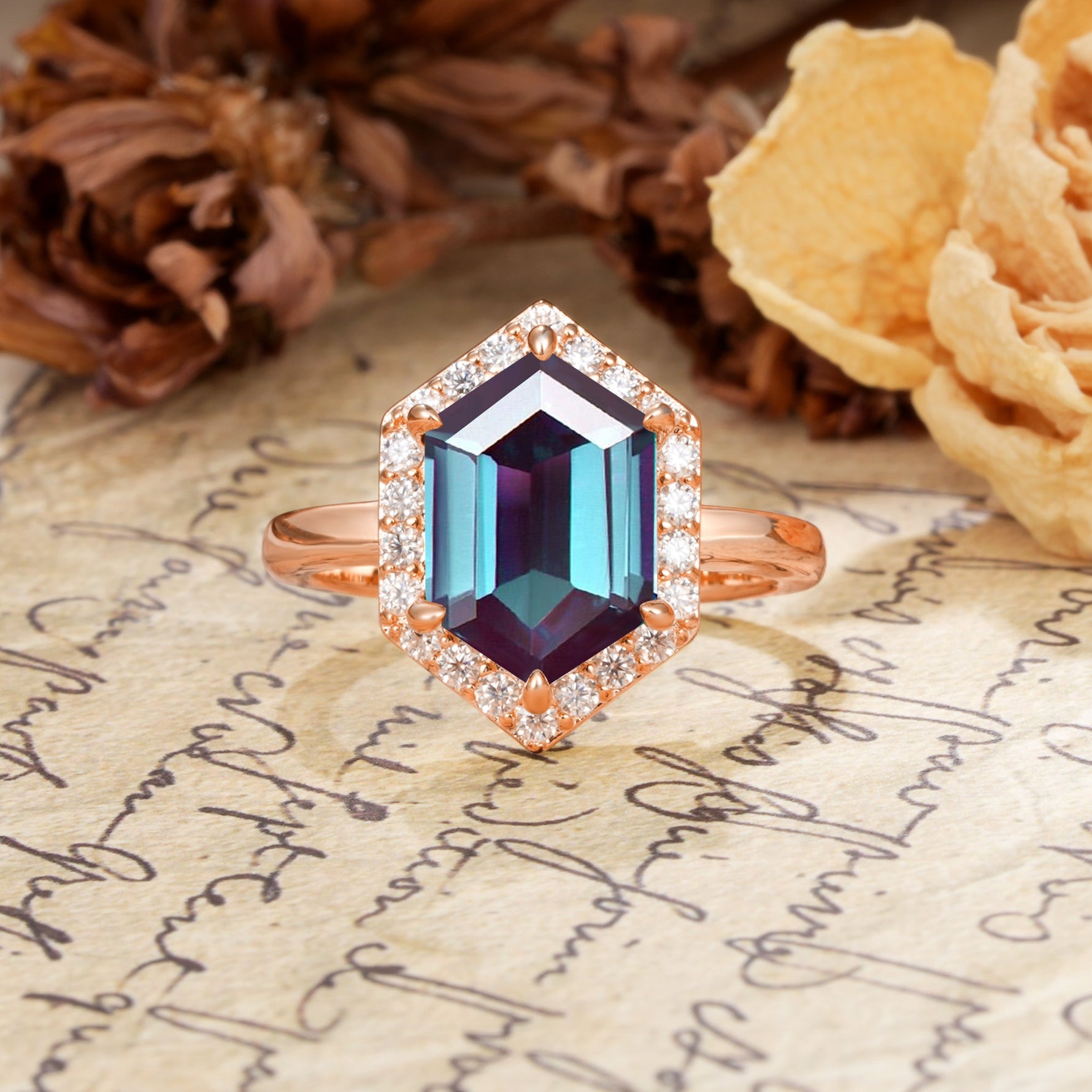 Luxurious Vintage 6-Prong Hexagonal Cut Alexandrite Engagement Ring - Additional view