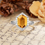 Luxurious Vintage 6-Prong Hexagonal Cut Citrine Engagement Ring - Additional view