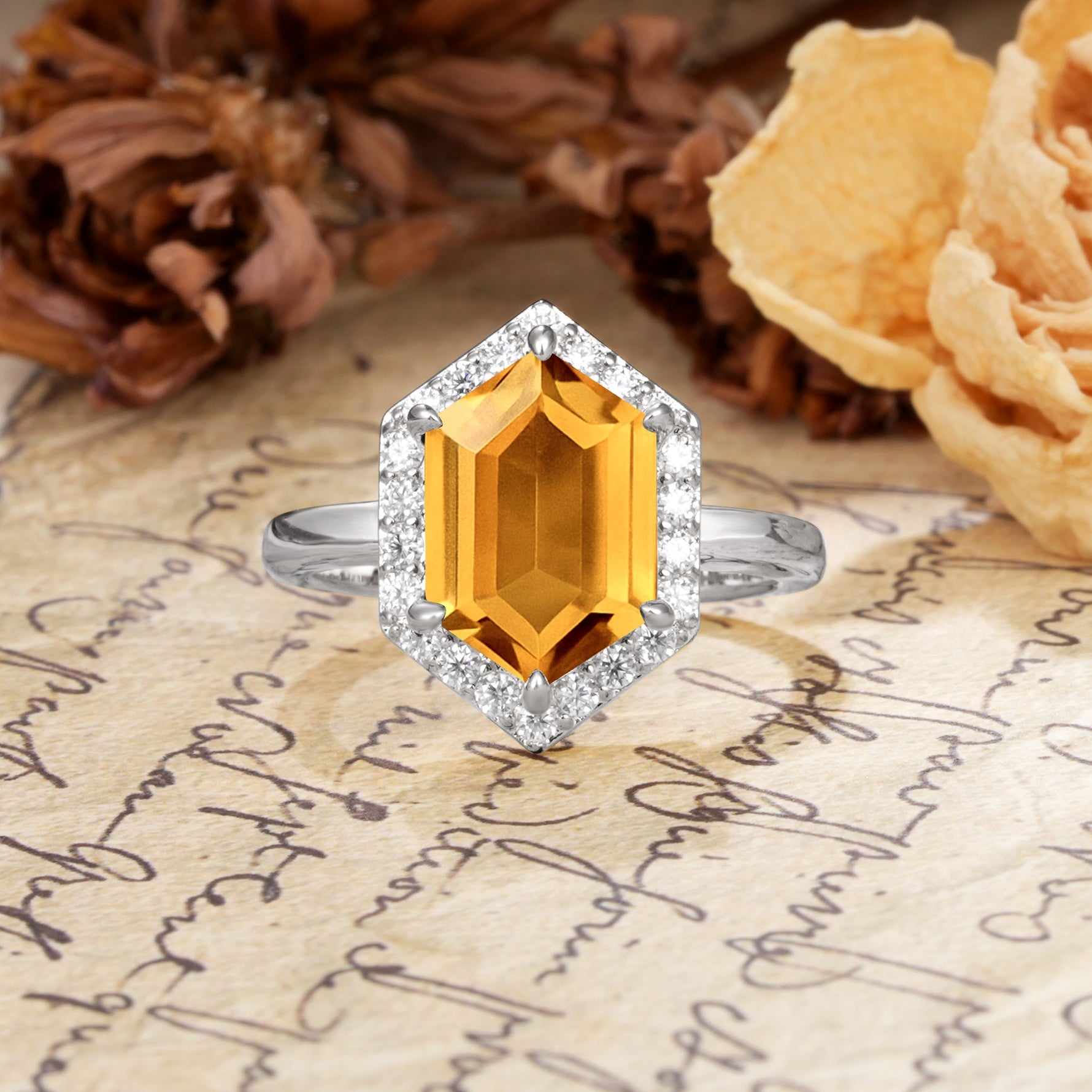Luxurious Vintage 6-Prong Hexagonal Cut Citrine Engagement Ring - Additional view