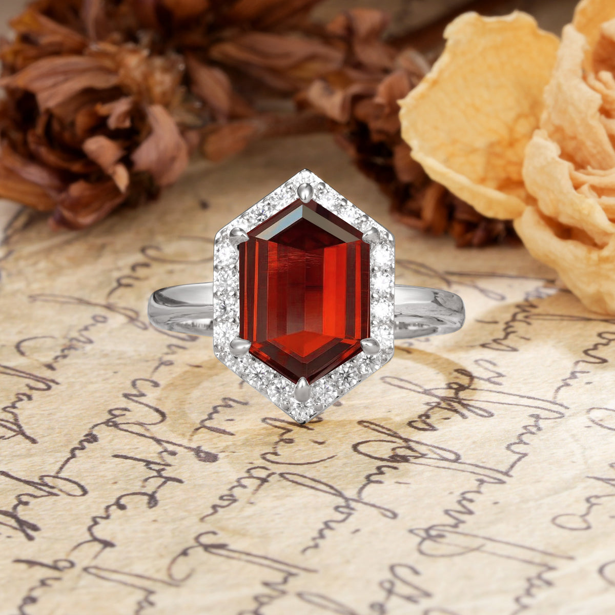 Luxurious Vintage 6-Prong Hexagonal Cut Garnet Engagement Ring - Additional view