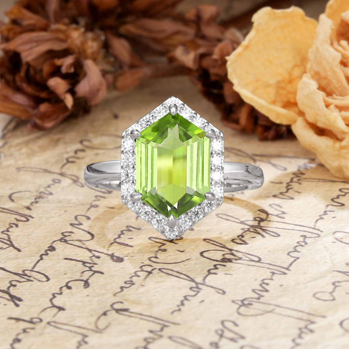 Luxurious Vintage 6-Prong Hexagonal Cut Peridot Engagement Ring - Additional view