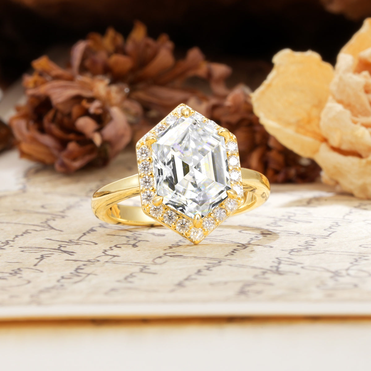 Luxurious Vintage 6-Prong Hexagonal Cut Moissanite Engagement Ring - Additional view