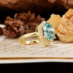 Luxurious Vintage 6-Prong Hexagonal Cut Moss Agate Engagement Ring - Additional view