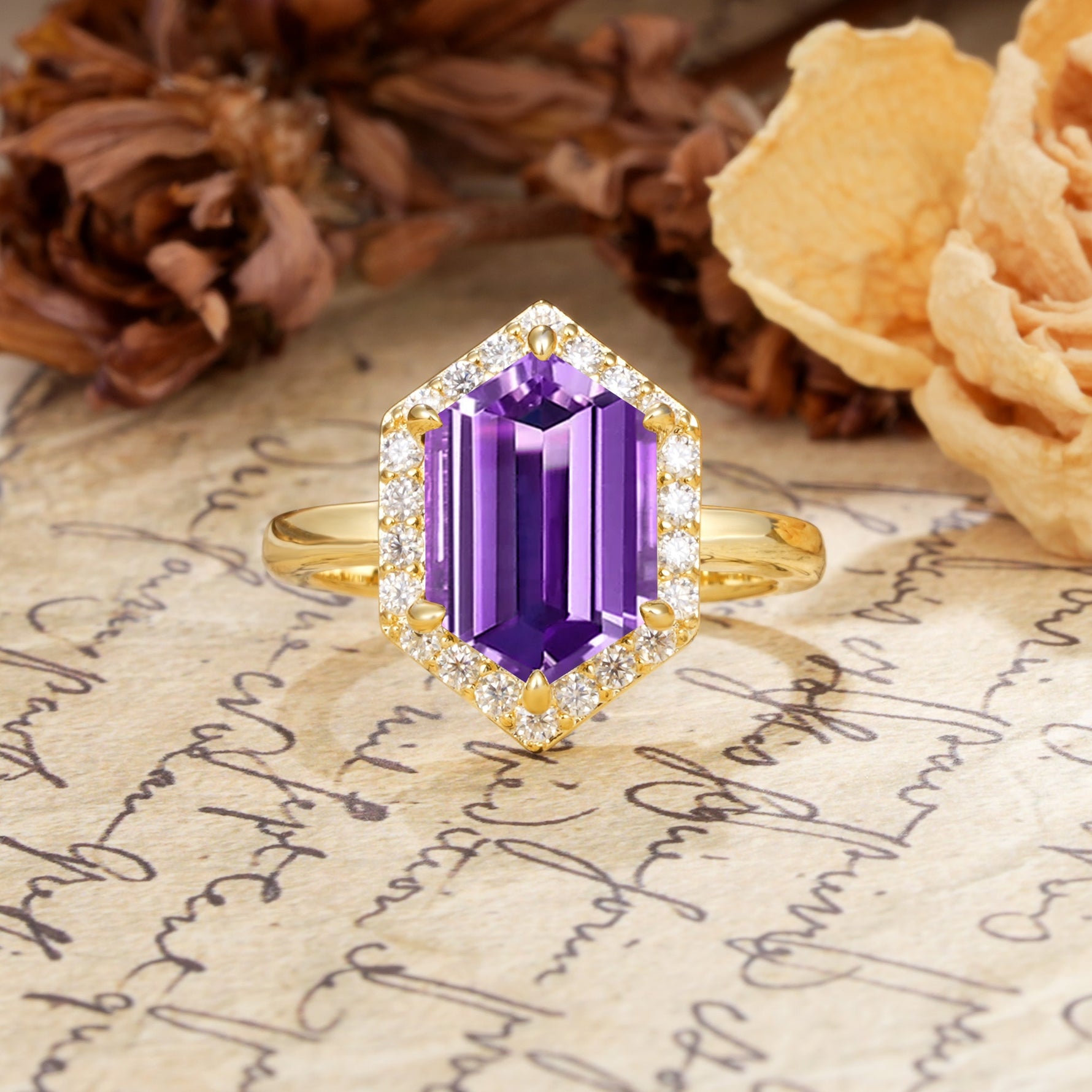 Luxurious Vintage 6-Prong Hexagonal Cut Amethyst Engagement Ring - Additional view