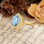 Luxurious Vintage 6-Prong Hexagonal Cut Aquamarine Engagement Ring - Additional view