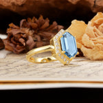 Luxurious Vintage 6-Prong Hexagonal Cut Aquamarine Engagement Ring - Additional view