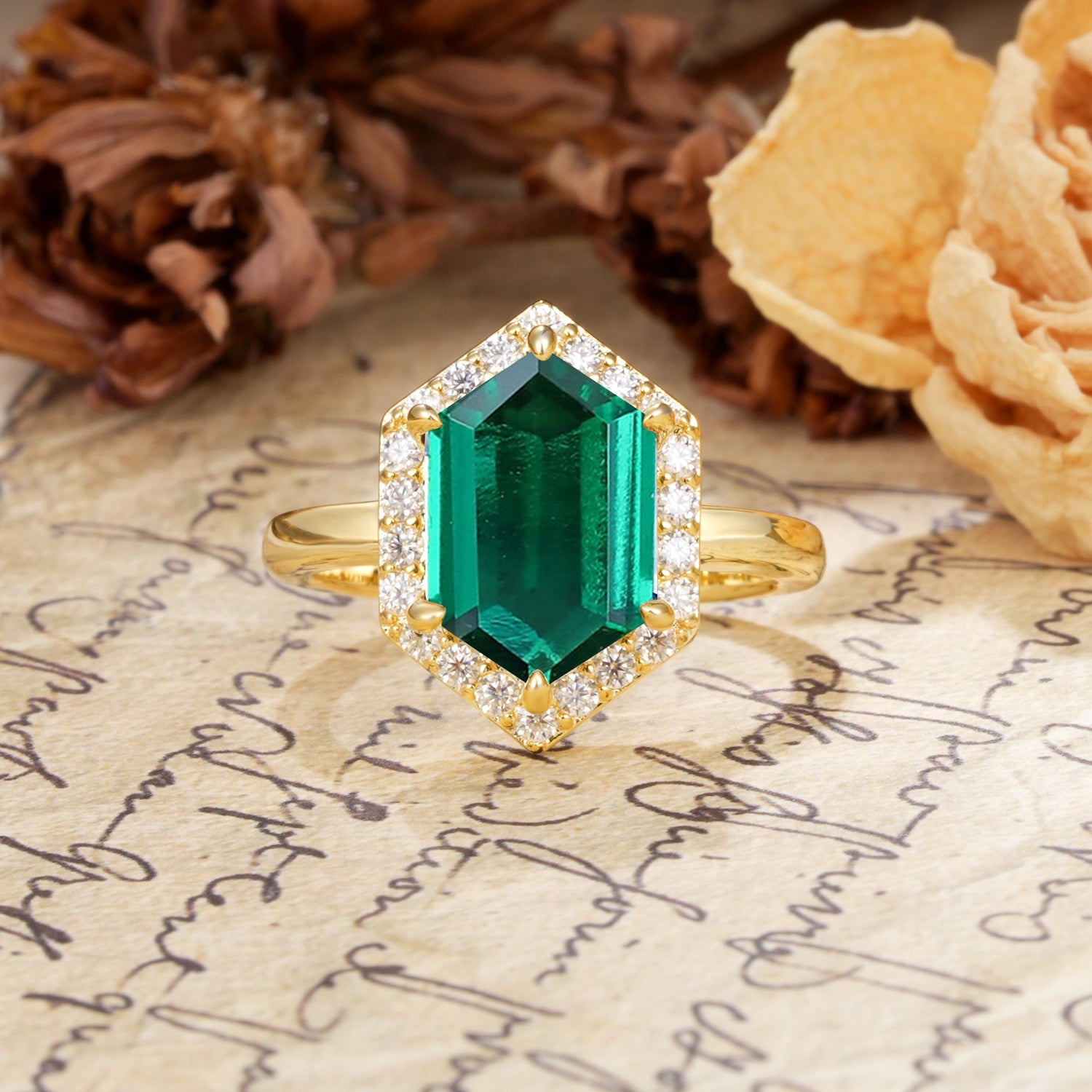Luxurious Vintage 6-Prong Hexagonal Cut Emerald Engagement Ring - Additional view