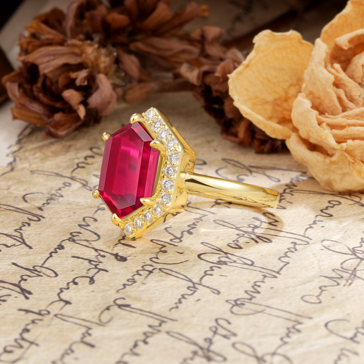 Luxurious Vintage 6-Prong Hexagonal Cut Ruby Engagement Ring - Additional view