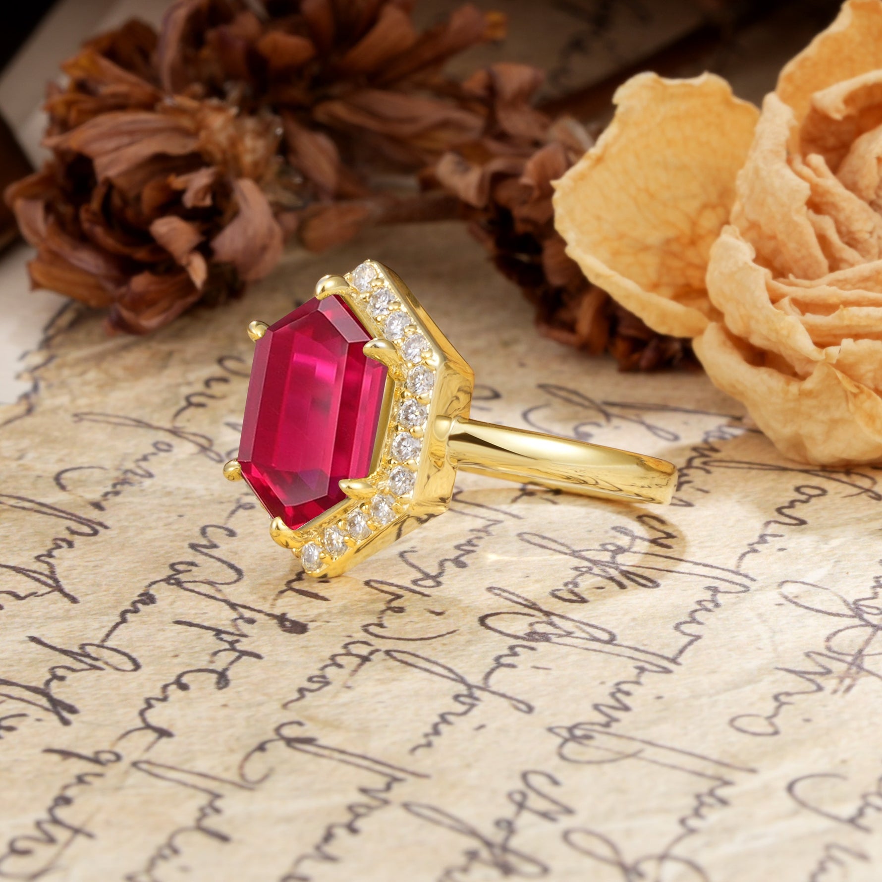 Luxurious Vintage 6-Prong Hexagonal Cut Ruby Engagement Ring - Additional view