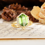 Luxurious Vintage 6-Prong Hexagonal Cut Peridot Engagement Ring - Additional view
