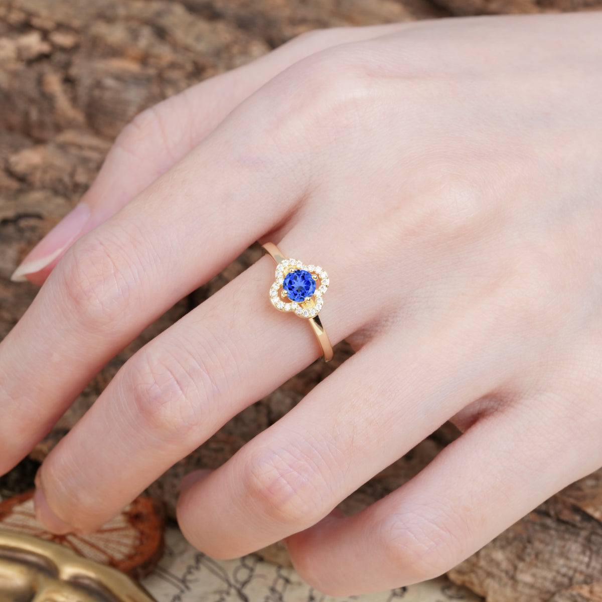 Affordable Luxury Vintage-Style 4-Prong Round Cut Floral Sapphire Engagement Ring - Additional view
