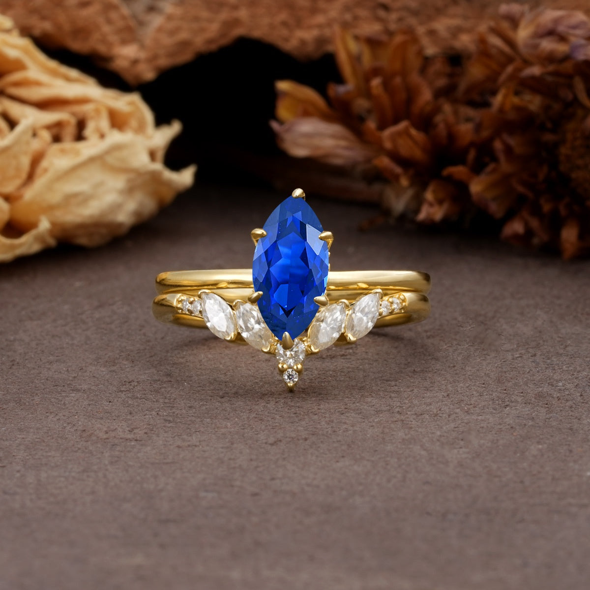 Luxurious Vintage 6-Prong Marquise Cut Sapphire Bridal Ring Set - Yellow-Gold