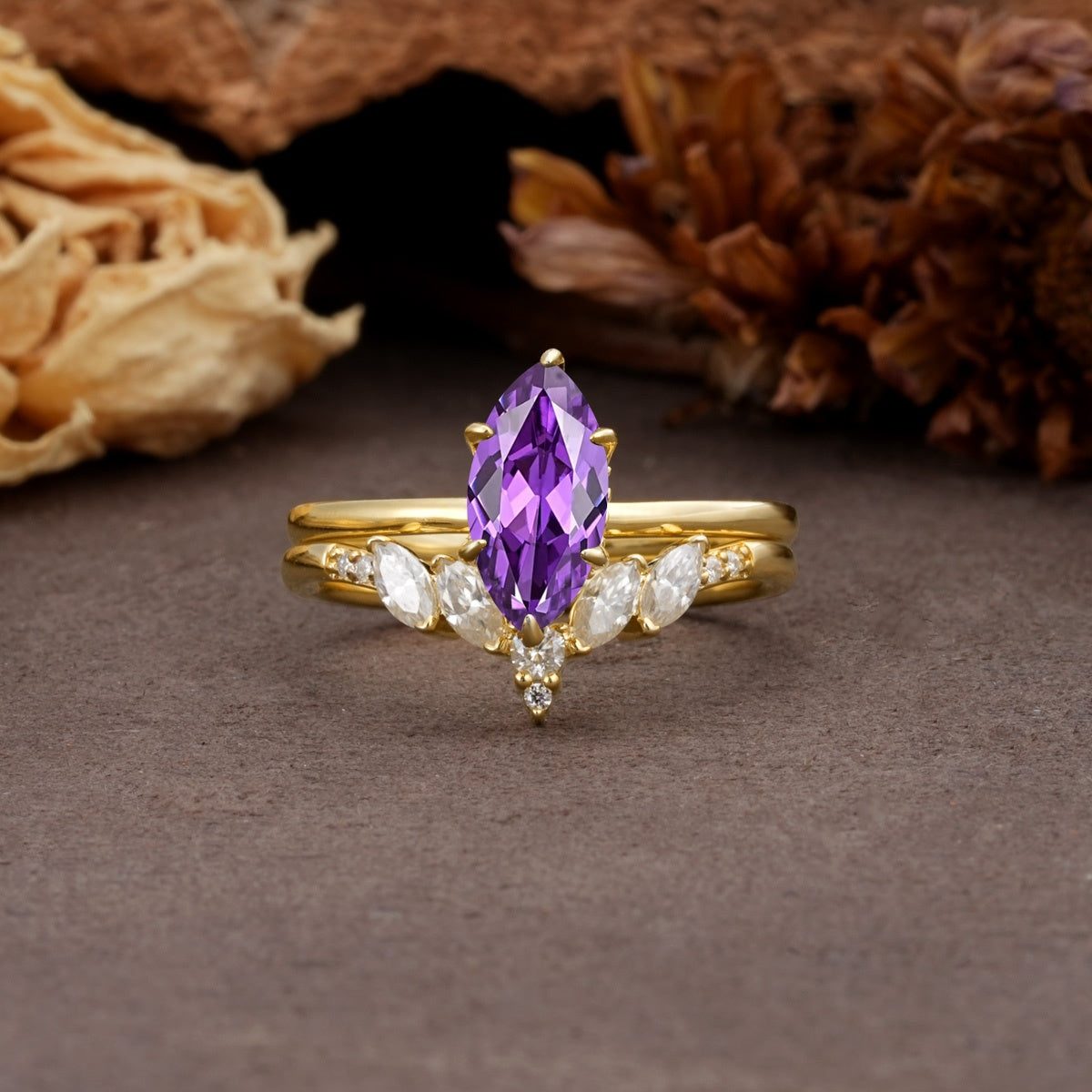 Luxurious Vintage 6-Prong Marquise Cut Amethyst Bridal Ring Set - Yellow-Gold