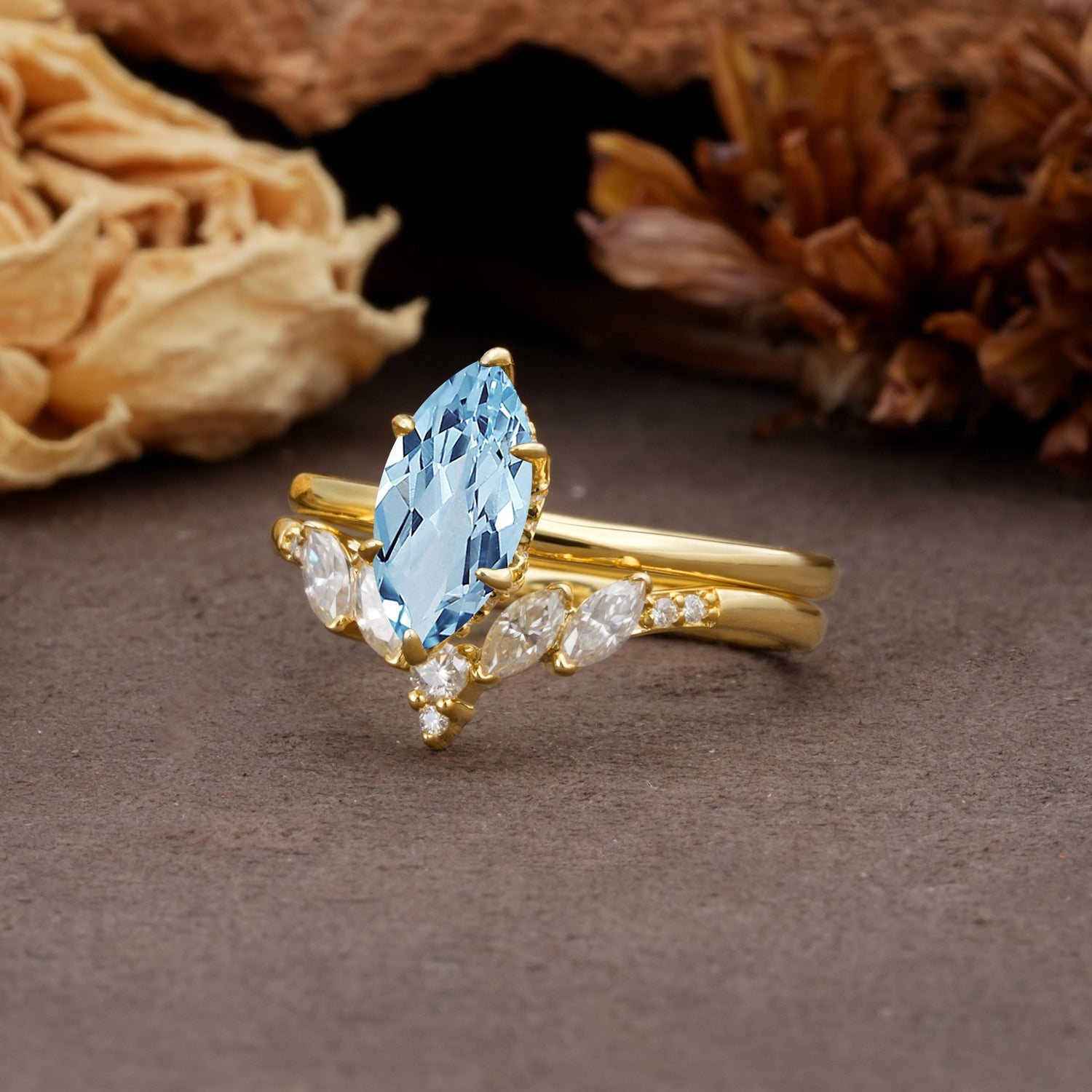 Luxurious Vintage 6-Prong Marquise Cut Aquamarine Bridal Ring Set - Rose-Gold