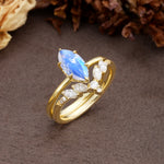 Luxurious Vintage 6-Prong Marquise Cut Moonstone Bridal Ring Set - White-Gold