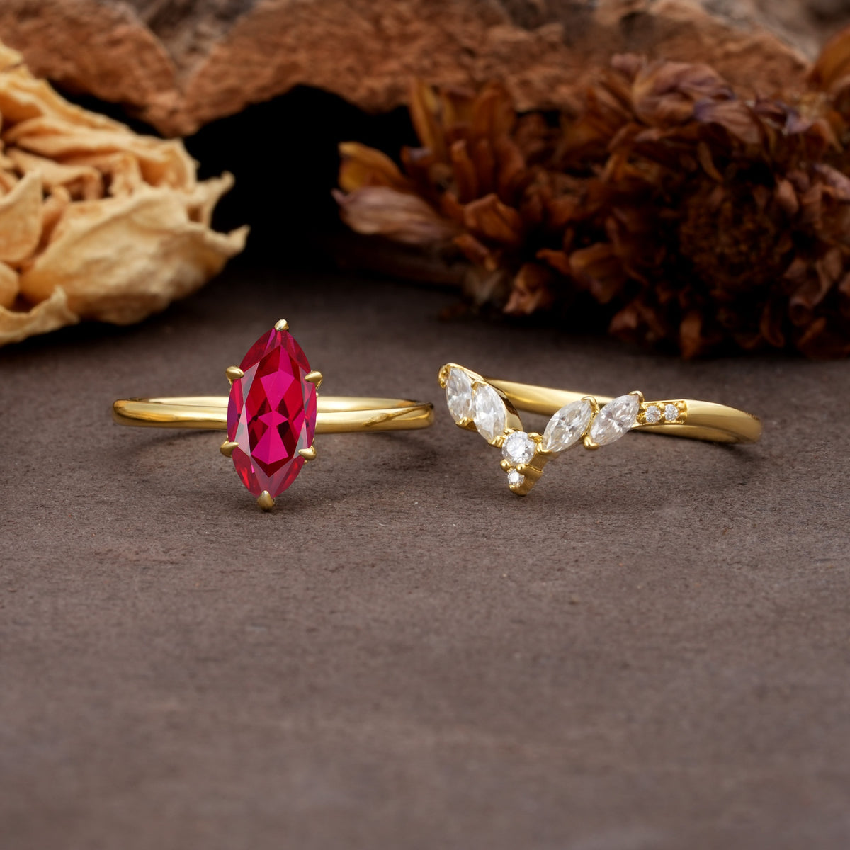 Luxurious Vintage 6-Prong Marquise Cut Ruby Bridal Ring Set - Additional view