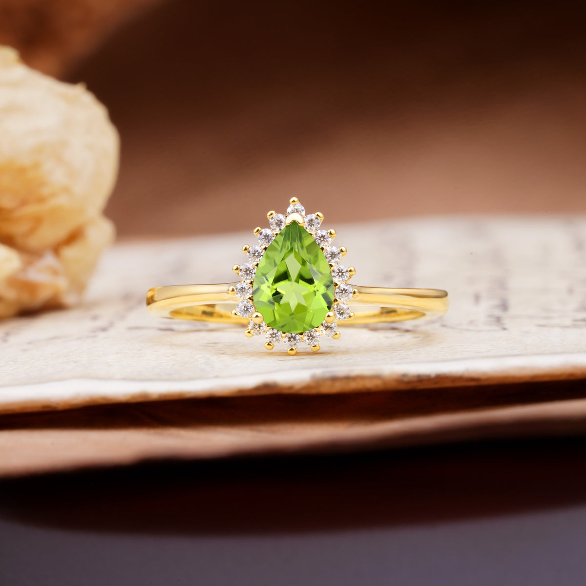 Classic Unique Luxury 4-Prong Oval Cut Peridot Engagement Ring - Additional view