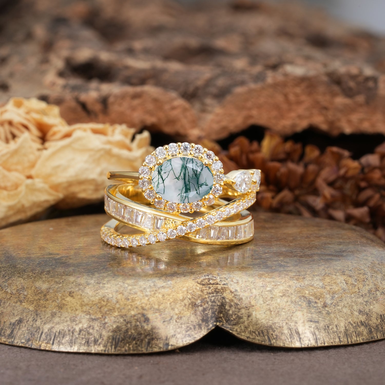 Vintage-Luxury Entwined 4-Prong Oval Cut Moss Agate Engagement Ring