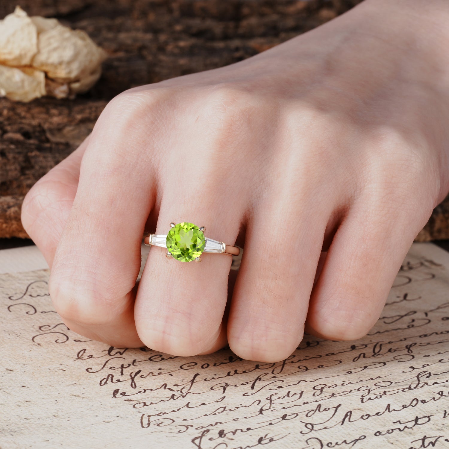 Classic, Minimalist 4-Prong Round Cut Peridot Three Stones Wedding Ring
