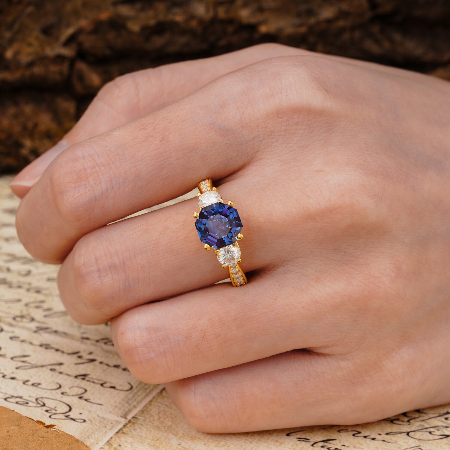 Classic Luxury 4-Prong Hexagonal Cut Alexandrite Three Stones Wedding Ring