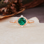 Luxurious Vintage 4-Prong Round Cut Emerald Engagement Ring - Additional view