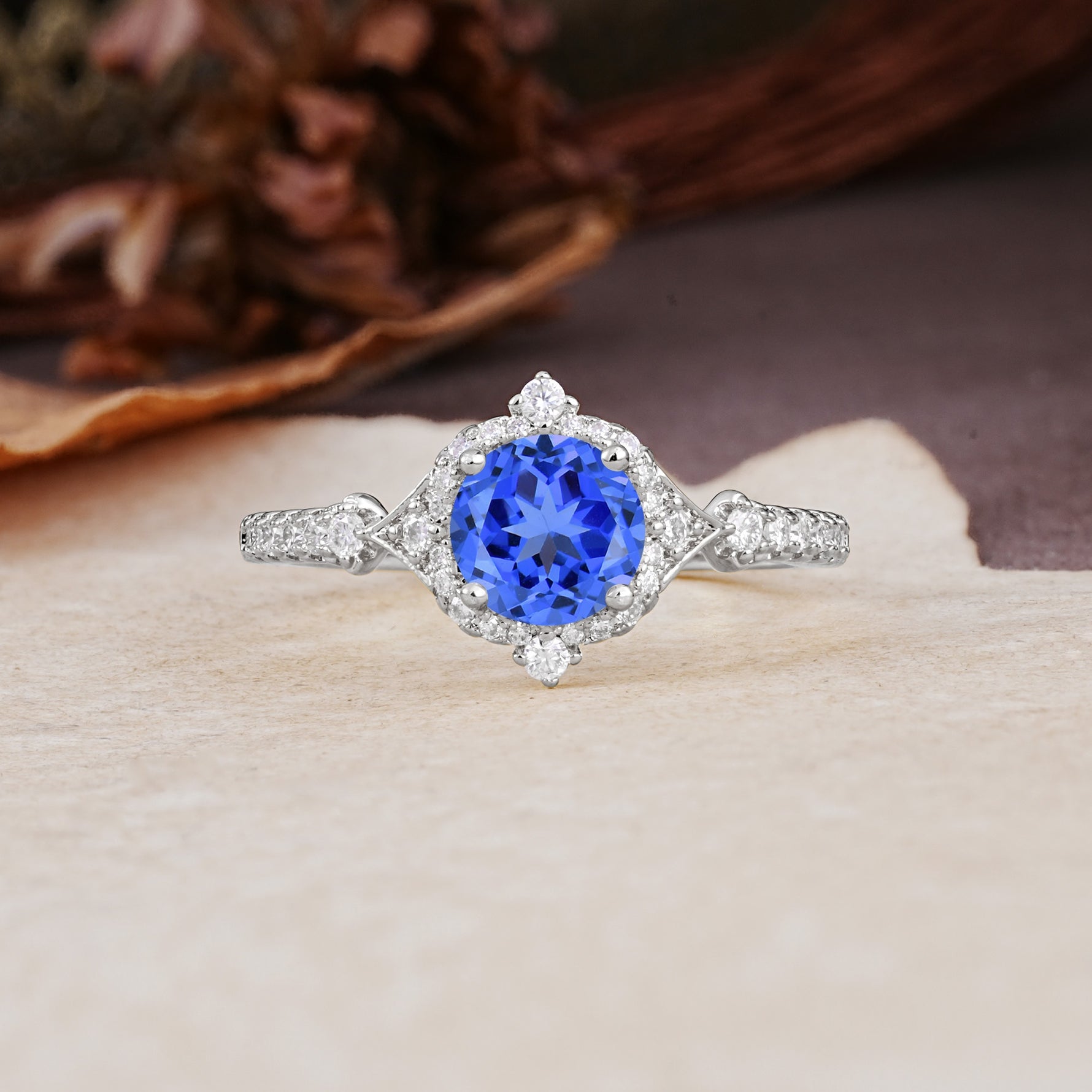 Luxurious Vintage 4-Prong Round Cut Sapphire Engagement Ring - Additional view
