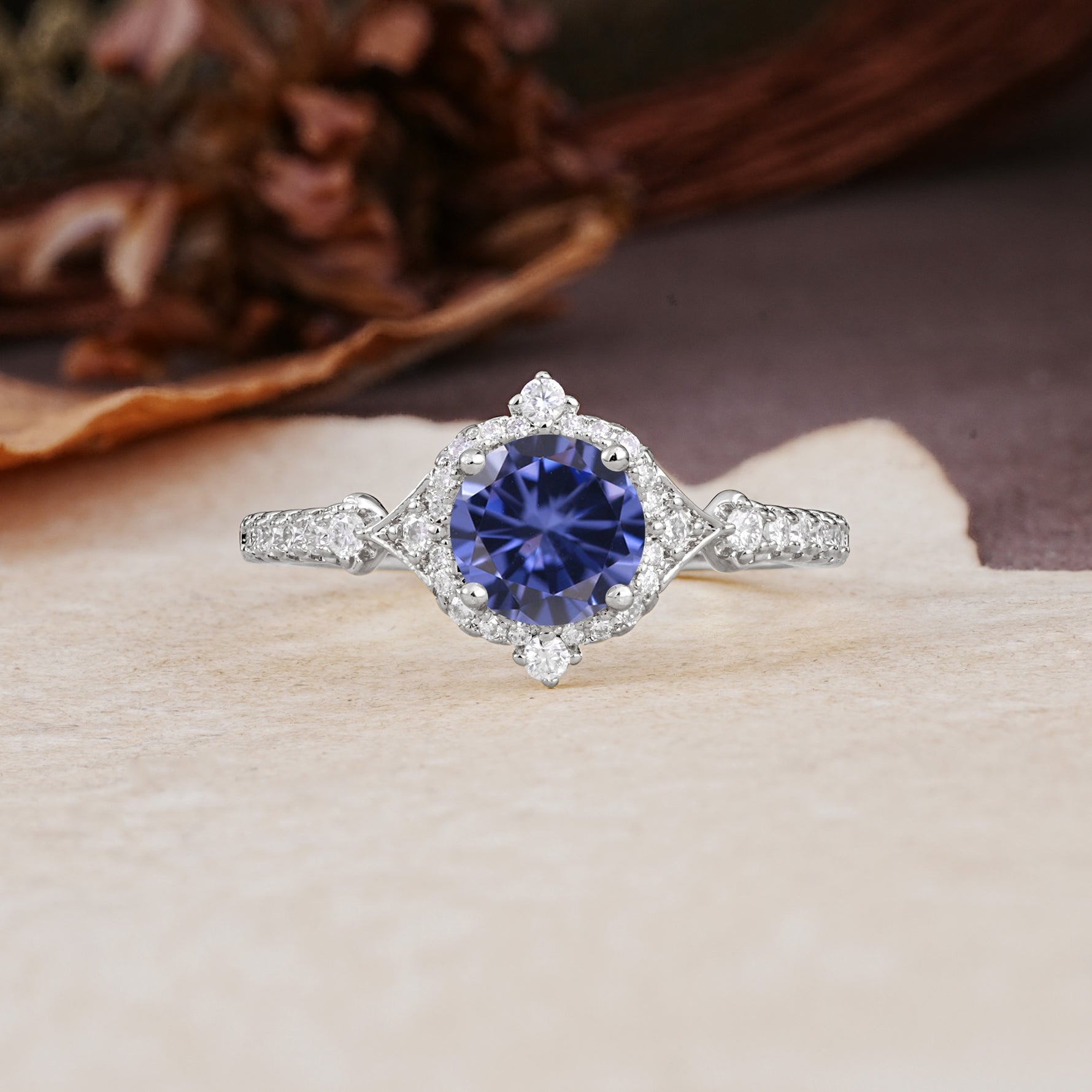 Luxurious Vintage 4-Prong Round Cut Tanzanite Engagement Ring - Additional view