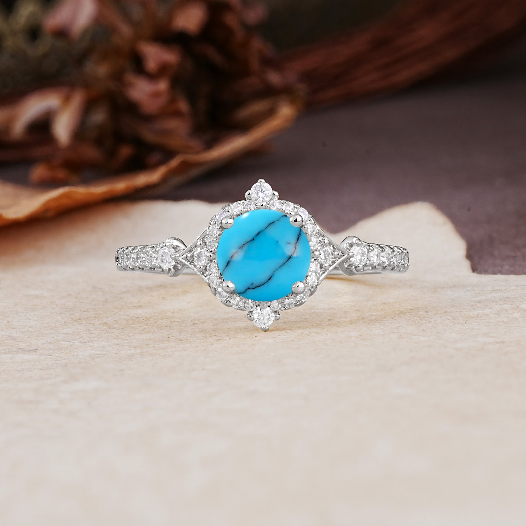 Luxurious Vintage 4-Prong Round Cut Turquoise Engagement Ring - Additional view