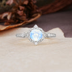 Luxurious Vintage 4-Prong Round Cut Moonstone Engagement Ring - Additional view