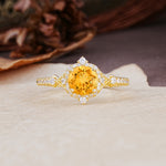 Luxurious Vintage 4-Prong Round Cut Citrine Engagement Ring - Additional view