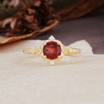 Luxurious Vintage 4-Prong Round Cut Garnet Engagement Ring - Additional view