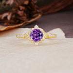 Luxurious Vintage 4-Prong Round Cut Amethyst Engagement Ring - Additional view