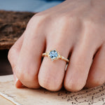 Luxurious Vintage 4-Prong Round Cut Aquamarine Engagement Ring - Additional view