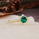 Luxurious Vintage 4-Prong Round Cut Emerald Engagement Ring - Additional view
