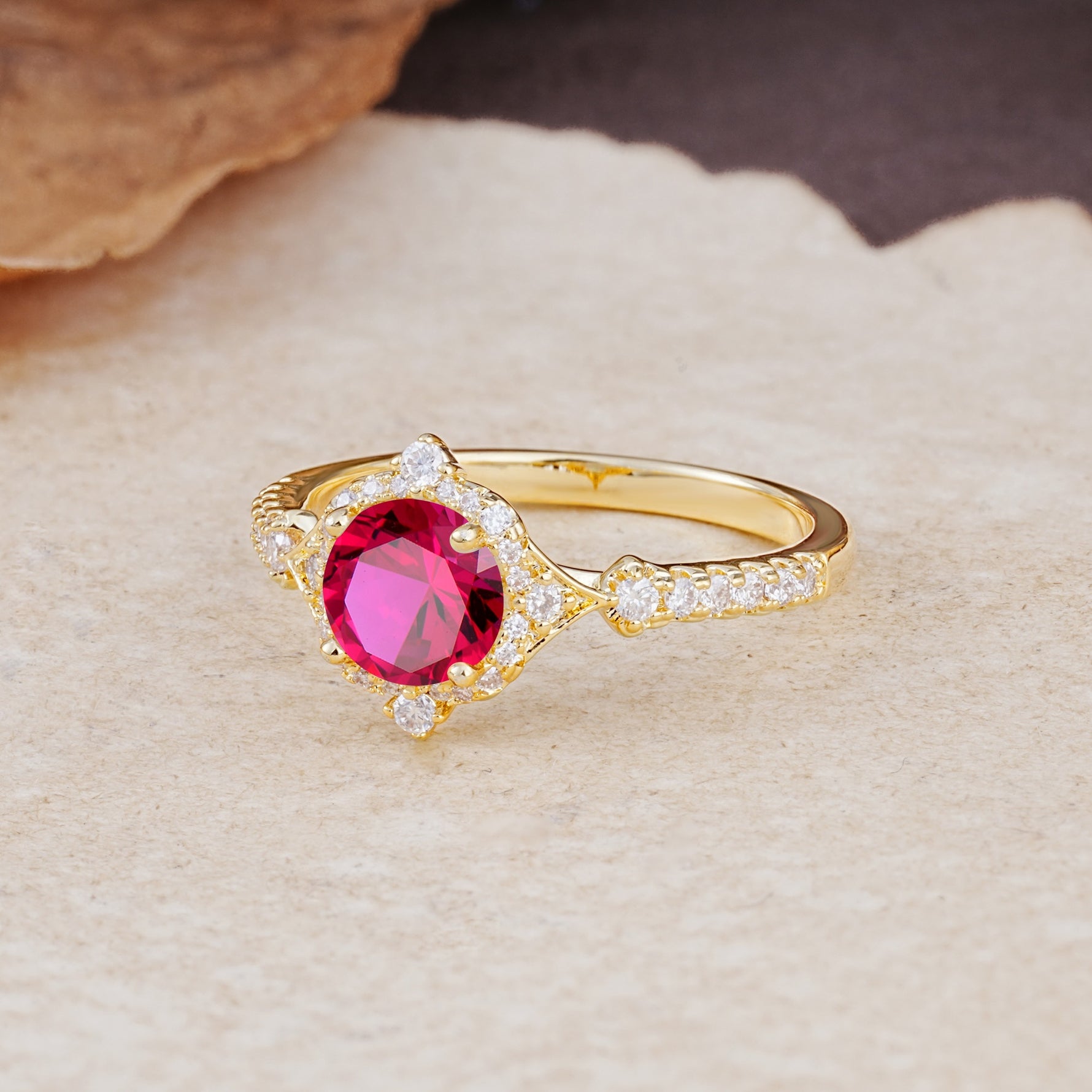 Luxurious Vintage 4-Prong Round Cut Ruby Engagement Ring - Additional view