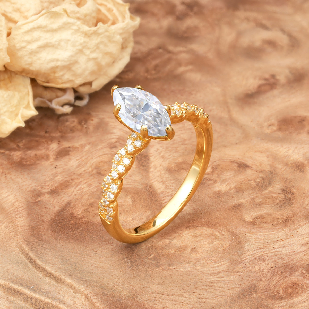Classic Simple 8-Prong Princess Cut Moissanite Engagement Ring - Additional view