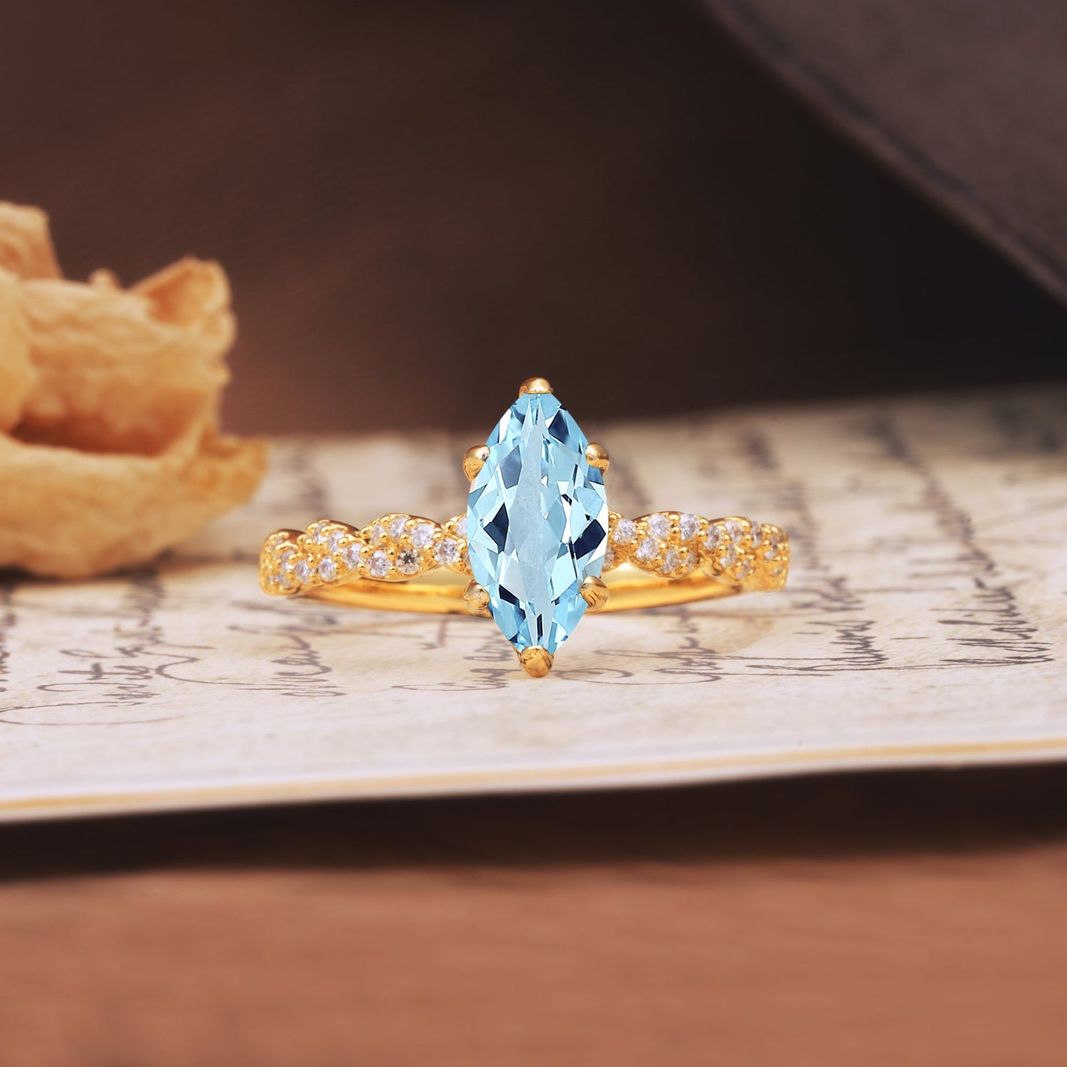 Classic Simple 8-Prong Princess Cut Aquamarine Engagement Ring