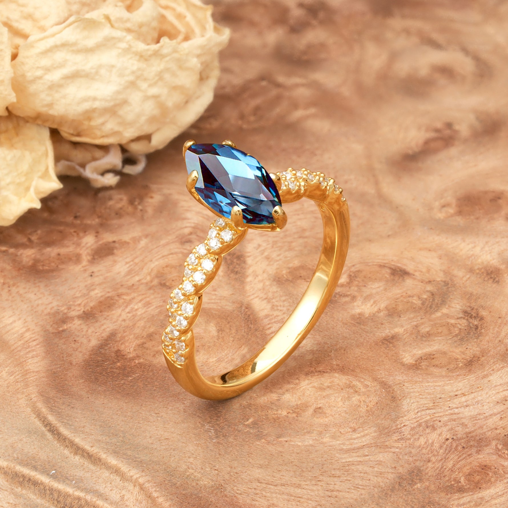 Classic Simple 8-Prong Princess Cut Alexandrite Engagement Ring - Additional view