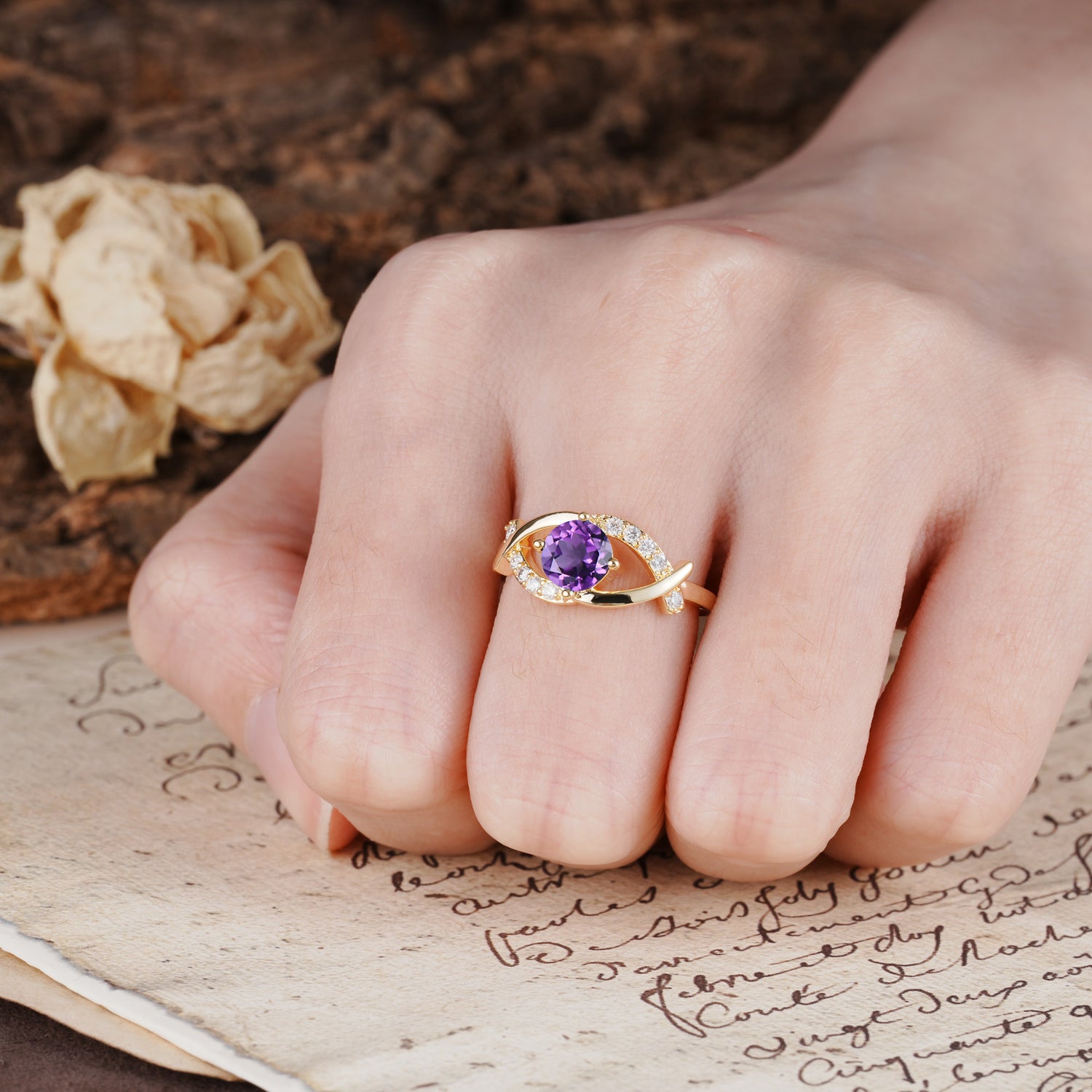 Unique and Luxurious 4-Prong Wrapped Round Cut Amethyst Engagement Ring