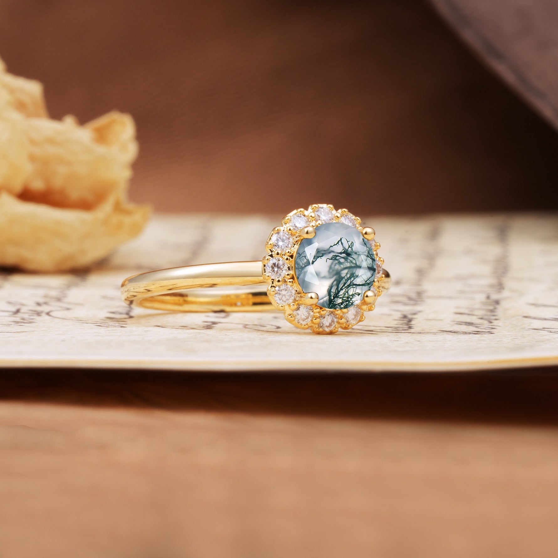 Classic Retro Unique 4-Prong Round Cut Moss Agate Engagement Ring - Additional view
