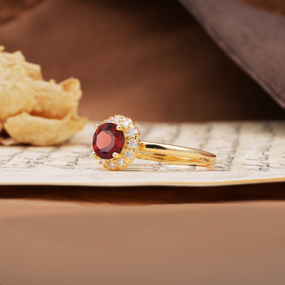 Classic Retro Unique 4-Prong Round Cut Garnet Engagement Ring - Additional view