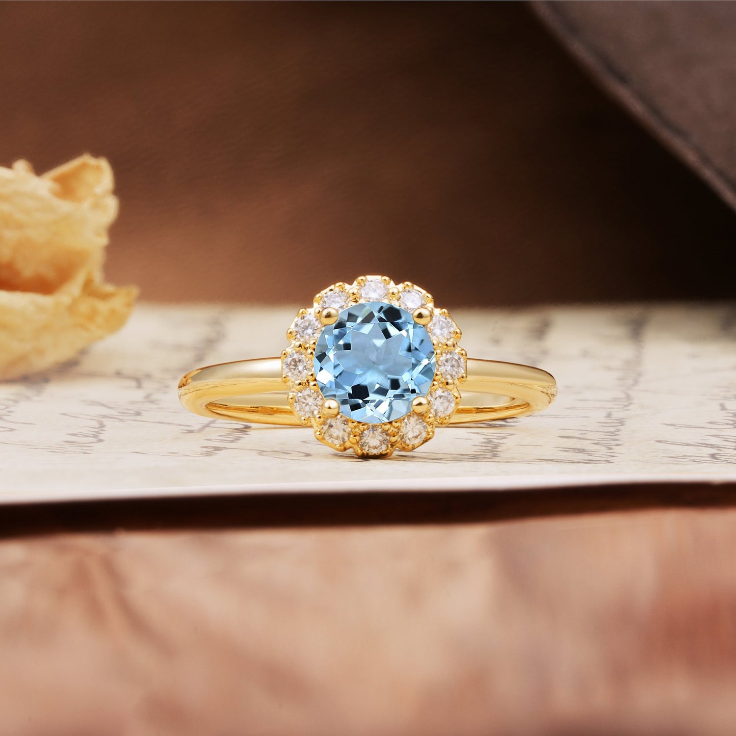 Classic Retro Unique 4-Prong Round Cut Aquamarine Engagement Ring