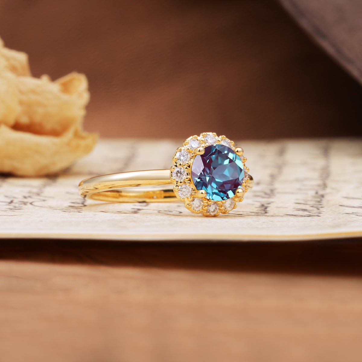 Classic Retro Unique 4-Prong Round Cut Alexandrite Engagement Ring - Additional view
