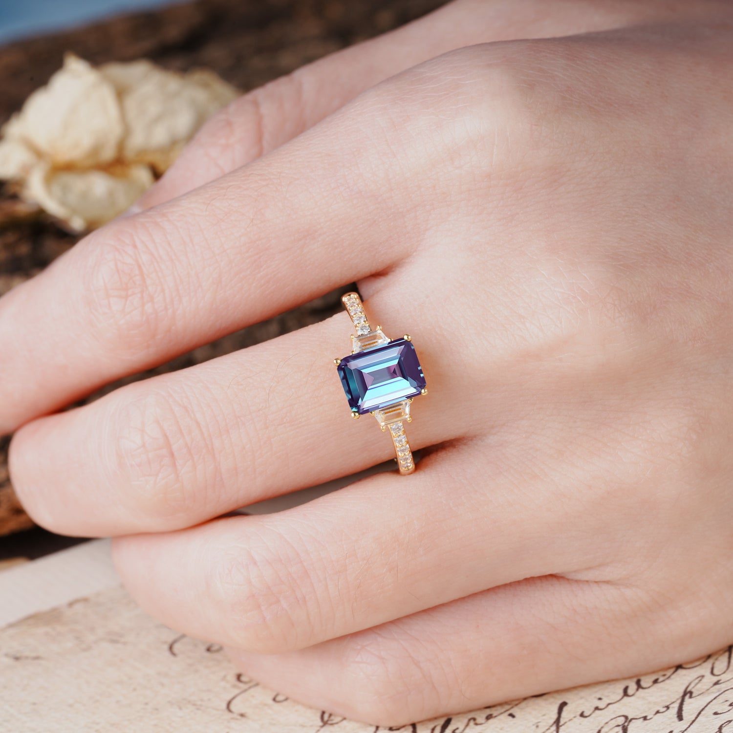 Luxurious Classic 4-Prong Emerald Cut Alexandrite Three Stones Wedding Ring