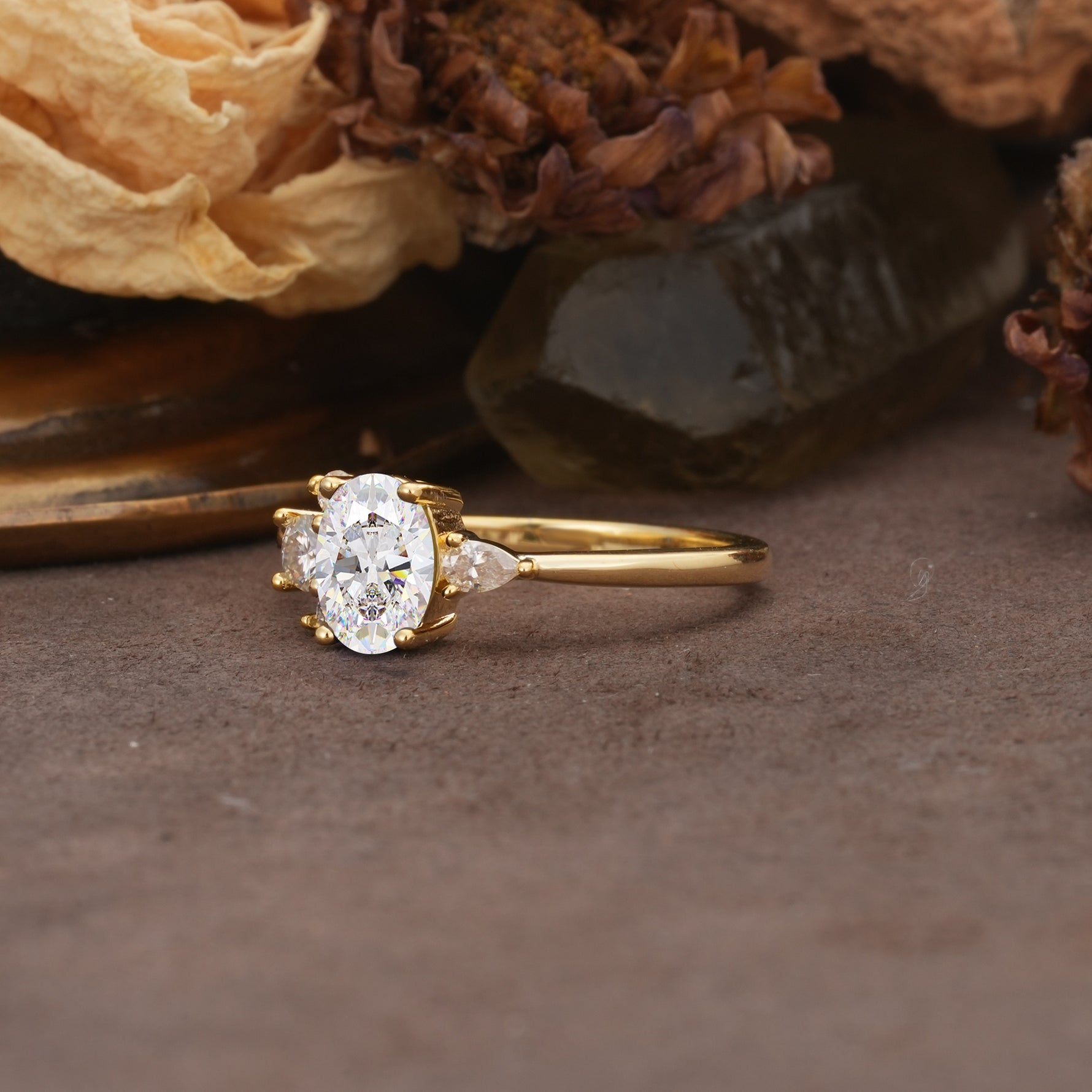 Unique & Classic 4-Prong Setting with Oval-Cut Side Stones Moissanite Engagement Ring - Additional view