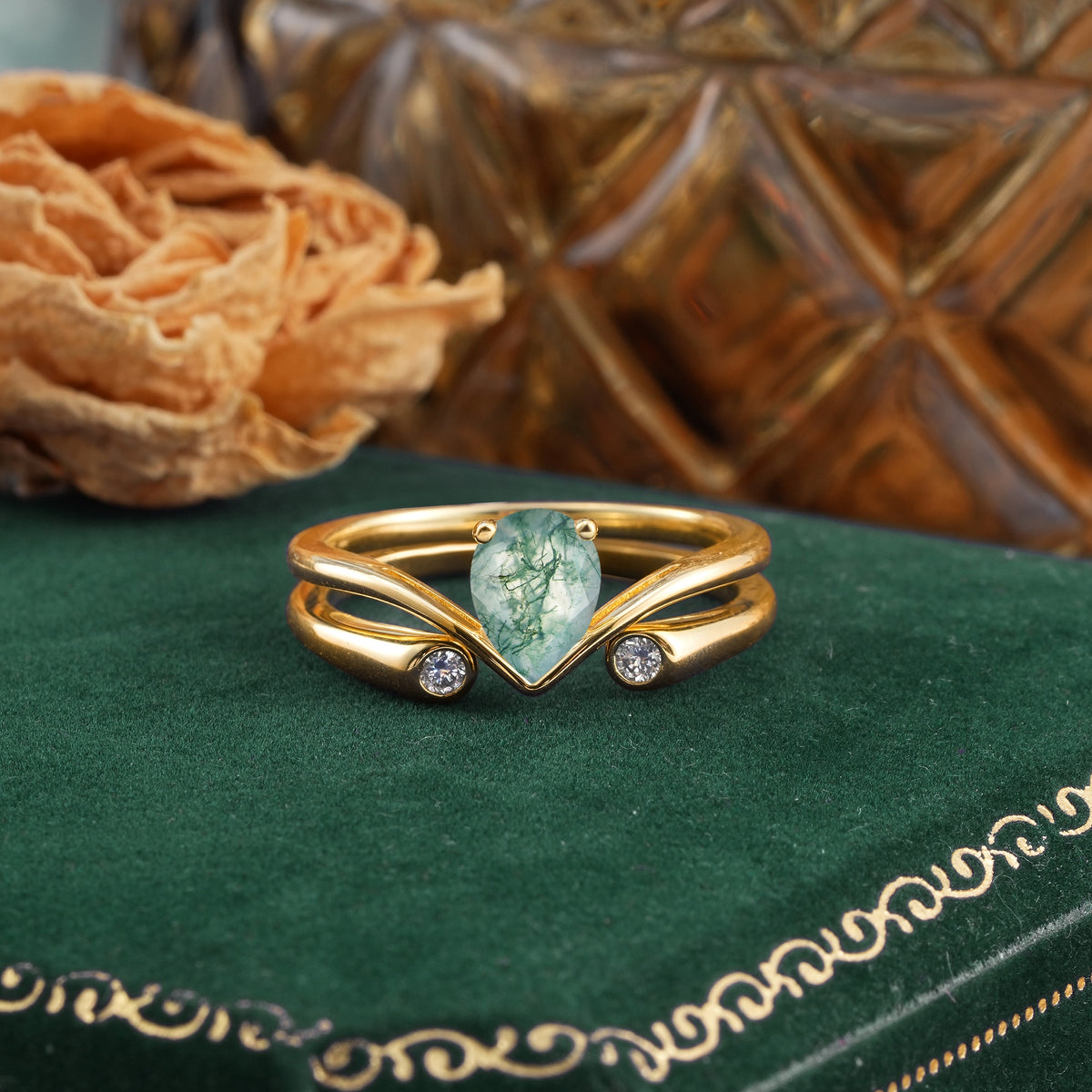 Elegant Pear Cut Moss Agate  with Curved Split Shank and Flanking Round Brilliant Accents Bridal Ring Set - Yellow-Gold